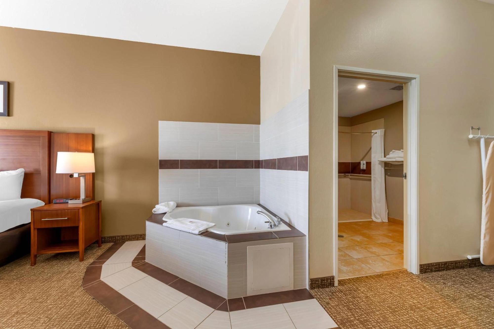 Comfort Inn & Suites Porter Near Indiana Dunes Ngoại thất bức ảnh